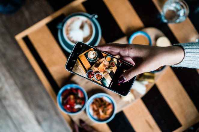 Taking picture of food - data in daily life