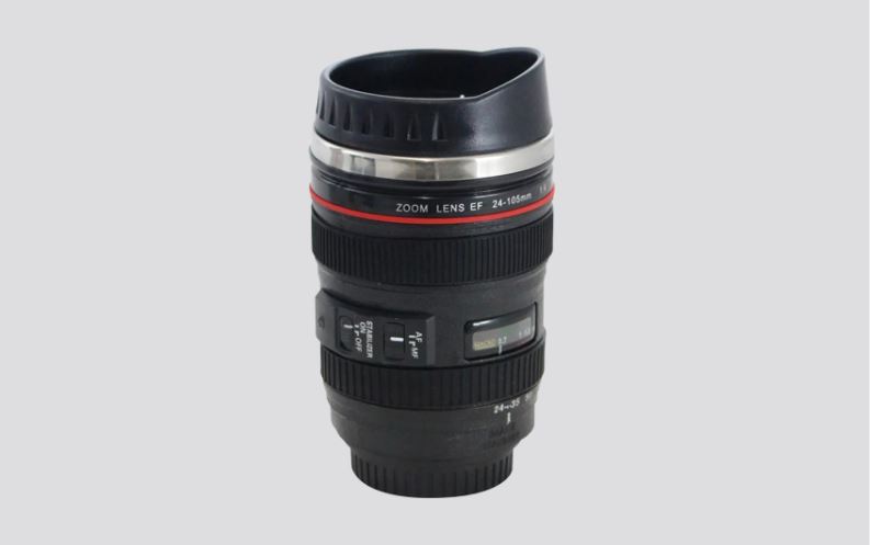 Com esta caneca seu amigo poderá eliminar os copos descartáveis. Diga adeus ao plástico que tanto polui nossos mares!